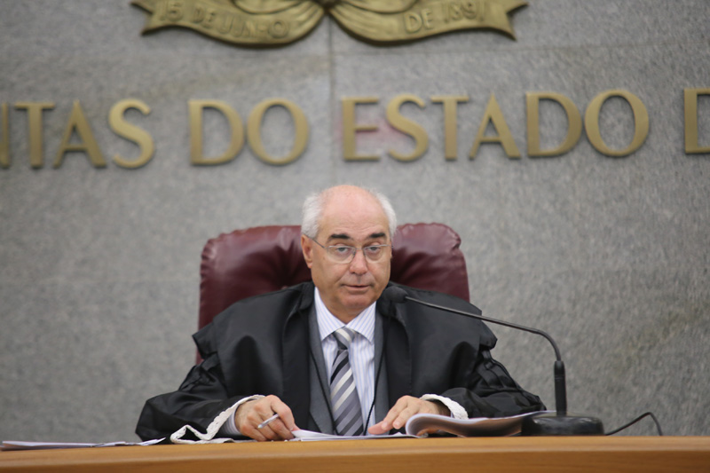 Conselheiro Mauri Torres, relator dos processos
